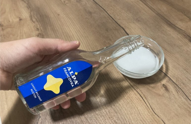 This image has an empty alt attribute; its file name is image-45.jpg